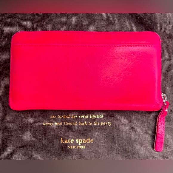 Authentic Kate Spade zippy wallet - Picture 4 of 6